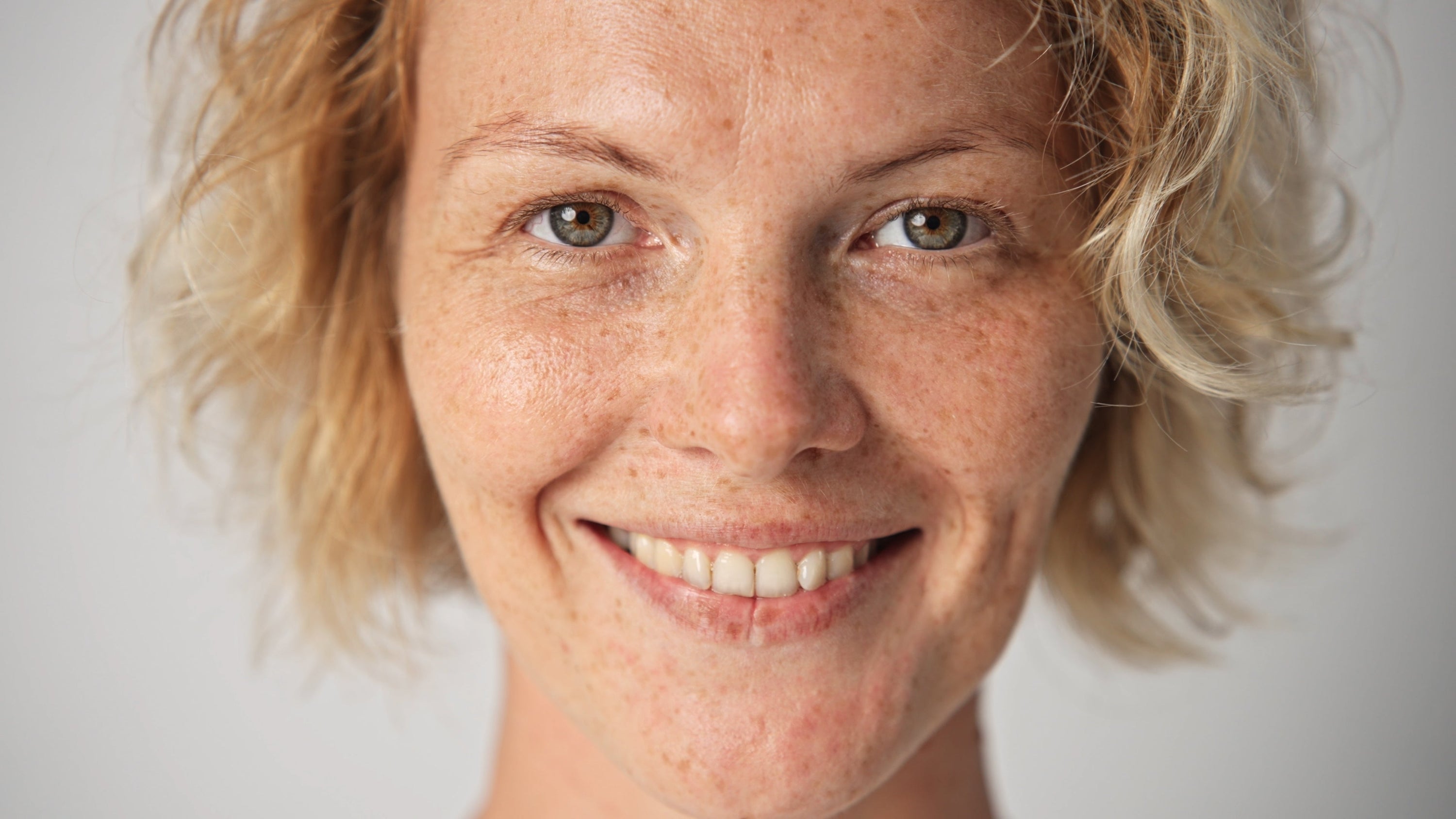 700 miliard důvodů, proč věnovat pozornost kožnímu mikrobiomu po létě